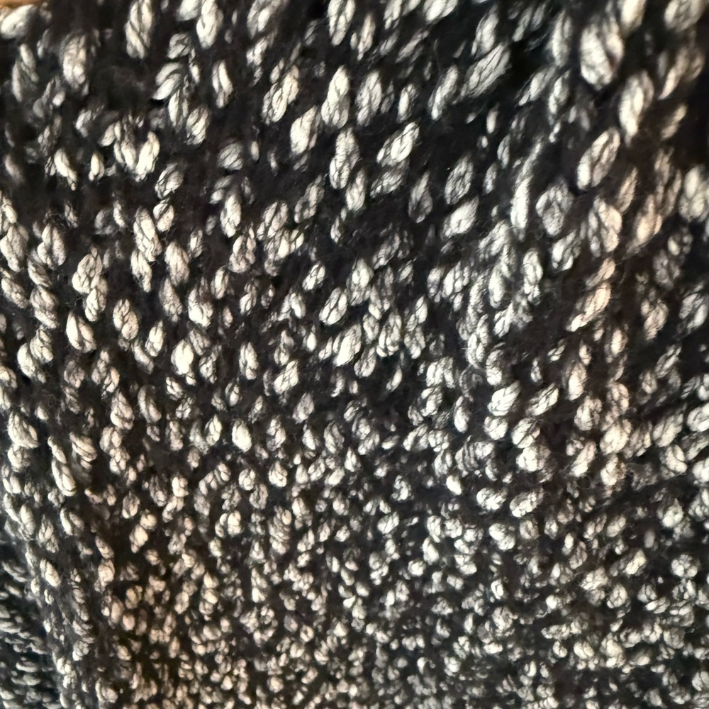 Vince Black and Cream Cardigan - Picture 2 of 3